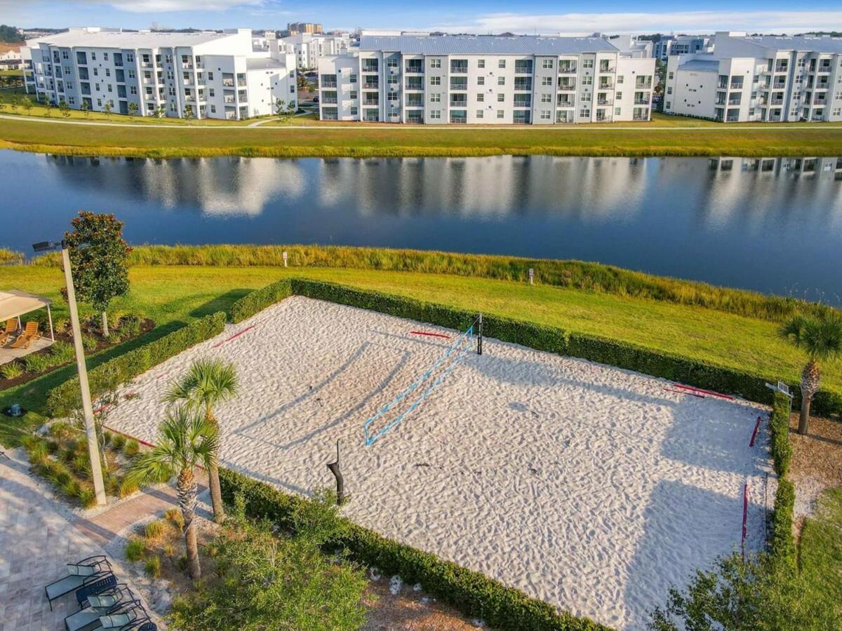 Terrific Thematic Lakeview 2b With 2 Clubhouses Holiday home *