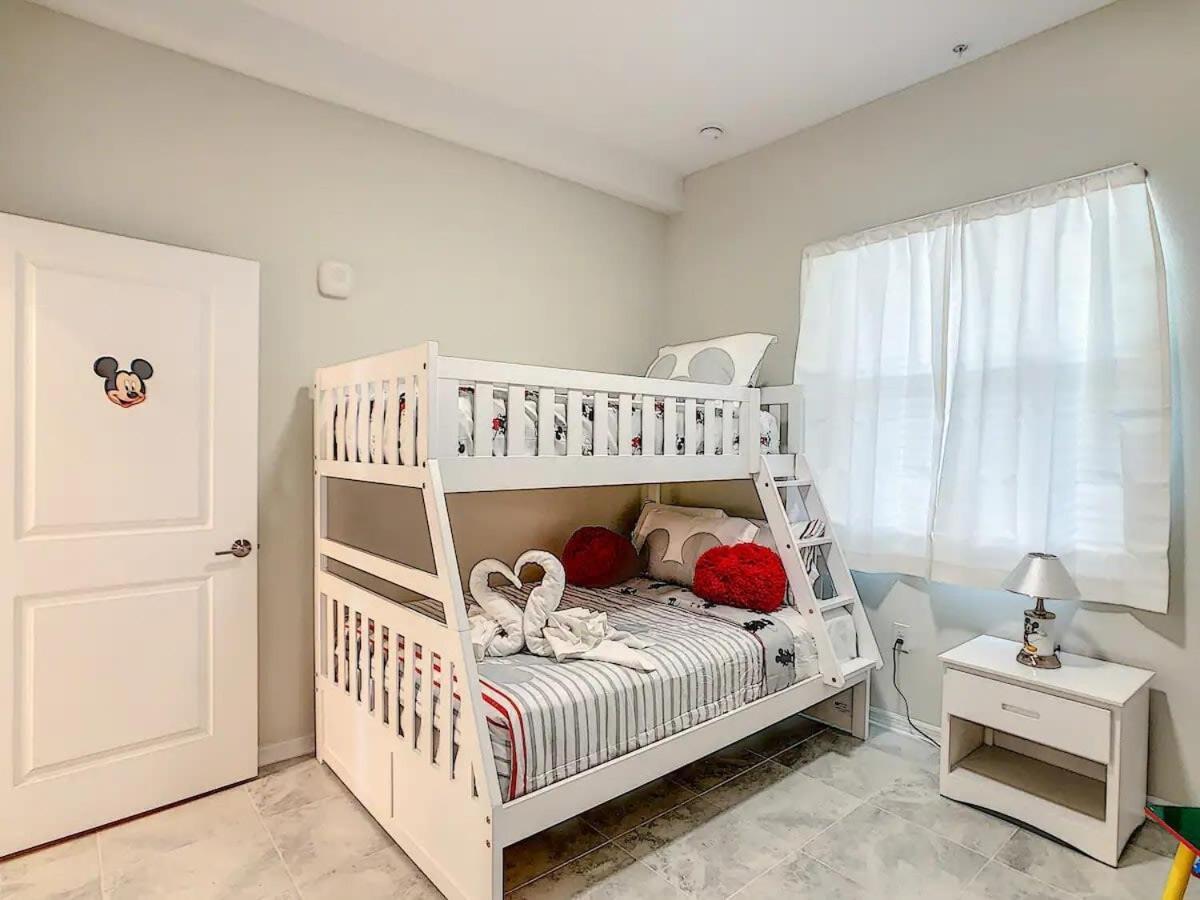 Terrific Thematic Lakeview 2b With 2 Clubhouses Holiday home *